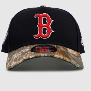 New Era Black and Camo Boston Red Sox SnapBack